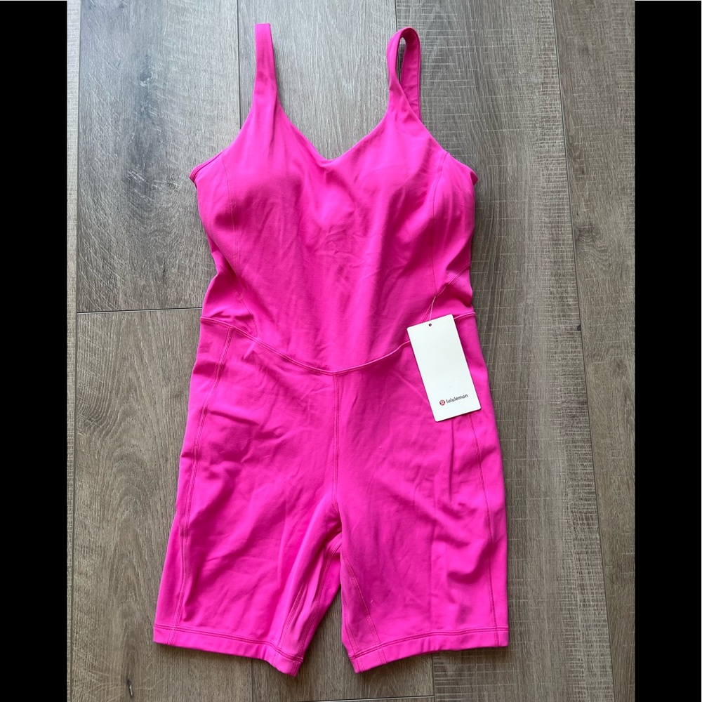 Lululemon Align Onesie 8" in Sonic Pink Size 12 - Picture 3 of 5